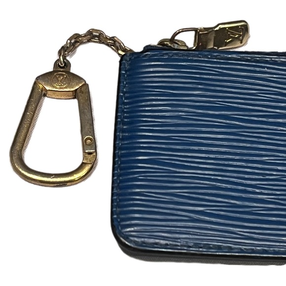 LOUIS VUITTON • Blue Epi Pochette Key Cles / Coin Pouch - Picture 4 of 15